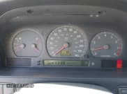 ✅ 2000 Volvo S70 • VIN: YV1LS56D4Y2651849 • Lot: 42246127. Wystawiony na IAAI z przebiegiem 153 319 mil. Bezpłatny archiwum sprzedaży aukcyjnych z USA i szczegółowy raport historii pojazdu na DreamBid. Zdjęcie 7.