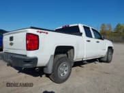 ✅ 2017 Chevrolet Silverado 1500 Work Truck • VIN: 1GCVKNEC4HZ404782 • Lot: 43338090. Wystawiony na IAAI z przebiegiem 95 852 mil. Bezpłatny archiwum sprzedaży aukcyjnych z USA i szczegółowy raport historii pojazdu na DreamBid. Zdjęcie 4.