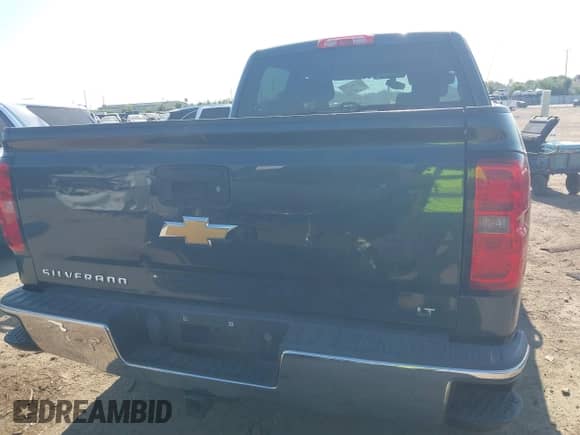 2018 Chevrolet Silverado 1500 LT с VIN 3GCPCREC0JG273885, выставлен на аукционе IAAI как лот 43130993 с пробегом 141 074 миль миль и . История ставок и продаж доступна на DreamBid. Изображение 16.