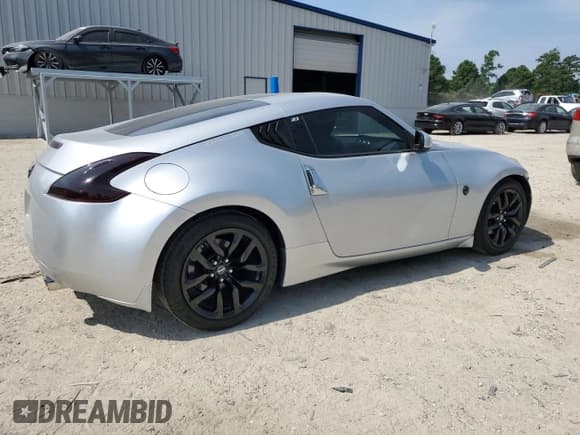 ✅ 2016 Nissan 370Z • VIN: JN1AZ4EH1GM937347 • Лот: 62297485. Опубликован ранее на Copart с пробегом 42 502 миль. Бесплатный доступ к архиву аукционных продаж из США и подробный отчёт об истории автомобиля на DreamBid. Изображение 3.