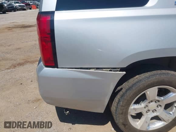 2015 Chevrolet Tahoe LT с VIN 1GNSCBKC8FR505184, выставлен на аукционе IAAI как лот 43169709 с пробегом 189 975 миль миль и . История ставок и продаж доступна на DreamBid. Изображение 19.