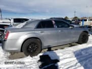 ✅ 2013 Chrysler 300 S • VIN: 2C3CCAGG4DH590142 • Лот: 88952055. Опубликован ранее на Copart с пробегом 146 325 миль. Бесплатный доступ к архиву аукционных продаж из США и подробный отчёт об истории автомобиля на DreamBid. Изображение 3.