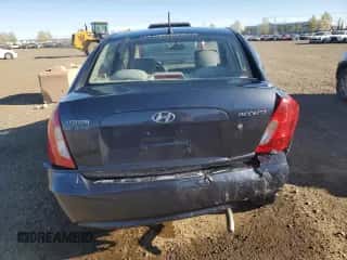 2010 Hyundai Accent GL z VIN KMHCN4BC7AU444981, wystawiony jako Copart lot #73704734 z przebiegiem 188 622 mil mil oraz Szkoda całkowita • Salvage title. Historia ofert i sprzedaży dostępna na DreamBid. Obrazek 6.