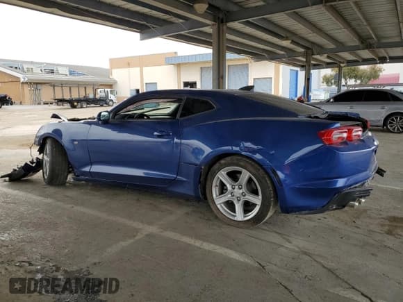 ✅ 2020 Chevrolet Camaro 1LT • VIN: 1G1FB1RS8L0145461 • Lot: 52047185. Listed on Copart with 58,609 mi. Free auction sales archive from the USA and detailed vehicle history report at DreamBid. Image 2.