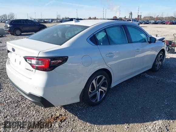 ✅ 2022 Subaru Legacy Limited • VIN: 4S3BWAN65N3022236 • Lot: 43653552. Listed on IAAI with 11,153 mi. Free auction sales archive from the USA and detailed vehicle history report at DreamBid. Image 4.