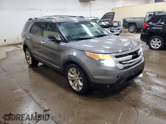 ✅ 2014 Ford Explorer XLT • VIN: 1FM5K8D83EGB67543 • Lot: 91007495. Listed on Copart with 205,567 mi. Free auction sales archive from the USA and detailed vehicle history report at DreamBid. Image 4.
