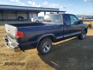✅ 2000 Chevrolet S-10 LS • VIN: 1GCCS1943Y8172765 • Лот: 80372704. Опубликован ранее на Copart с пробегом 154 284 миль. Бесплатный доступ к архиву аукционных продаж из США и подробный отчёт об истории автомобиля на DreamBid. Изображение 3.