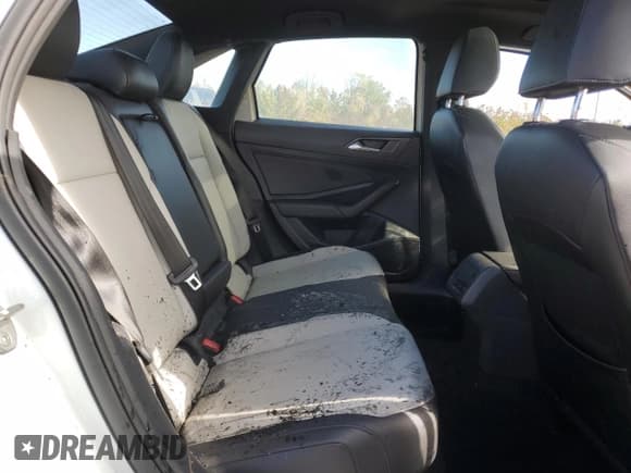 ✅ 2019 Volkswagen Jetta S • VIN: 3VWC57BU6KM237919 • Lot: 85817035. Wystawiony na Copart z przebiegiem Nie podano. Bezpłatny archiwum sprzedaży aukcyjnych z USA i szczegółowy raport historii pojazdu na DreamBid. Zdjęcie 10.