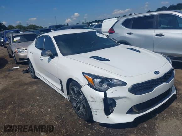 ✅ 2020 Kia Stinger GT-Line • VIN: KNAE15LA3L6083846 • Lot: 40334265. Listed on IAAI with 83,627 mi. Free auction sales archive from the USA and detailed vehicle history report at DreamBid. Image 1.