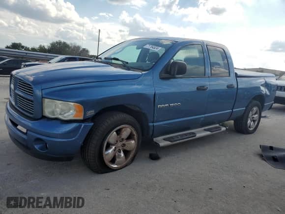 2003 Dodge 1500 ST z VIN 1D7HA18D23J656203, wystawiony jako Copart lot #71764524 z przebiegiem 156 707 mil mil oraz Szkoda całkowita • Salvage title. Historia ofert i sprzedaży dostępna na DreamBid. Obrazek 1.