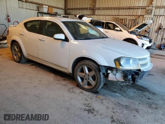 ✅ 2013 Dodge Avenger SXT • VIN: 1C3CDZCB6DN599101 • Лот: 84547594. Опубликован ранее на Copart с пробегом 122 133 миль. Бесплатный доступ к архиву аукционных продаж из США и подробный отчёт об истории автомобиля на DreamBid. Изображение 4.