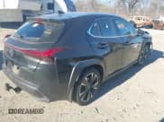 ✅ 2021 Lexus UX 250h • VIN: JTHX9JBH3M2051577 • Lot: 43698137. Wystawiony na IAAI z przebiegiem 58 174 mil. Bezpłatny archiwum sprzedaży aukcyjnych z USA i szczegółowy raport historii pojazdu na DreamBid. Zdjęcie 4.
