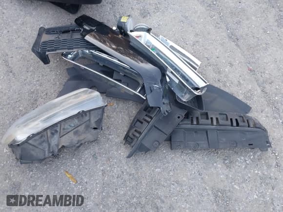 ✅ 2014 Dodge Charger RT • VIN: 2C3CDXCT4EH114753 • Lot: 43707418. Listed on IAAI with 172,479 mi. Free auction sales archive from the USA and detailed vehicle history report at DreamBid. Image 12.