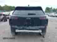 2025 Chevrolet Equinox FWD RS z VIN 3GNAXLEG8SL295711, wystawiony jako IAAI lot #43110458 z przebiegiem 1 660 mil mil oraz . Historia ofert i sprzedaży dostępna na DreamBid. Obrazek 17.