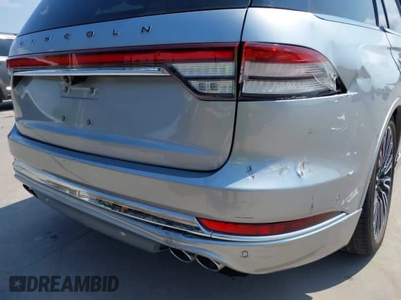 ✅ 2023 Lincoln Aviator Black Label • VIN: 5LM5J9XC1PGL26469 • Лот: 42347331. Опубликован ранее на IAAI с пробегом 10 519 миль. Бесплатный доступ к архиву аукционных продаж из США и подробный отчёт об истории автомобиля на DreamBid. Изображение 19.