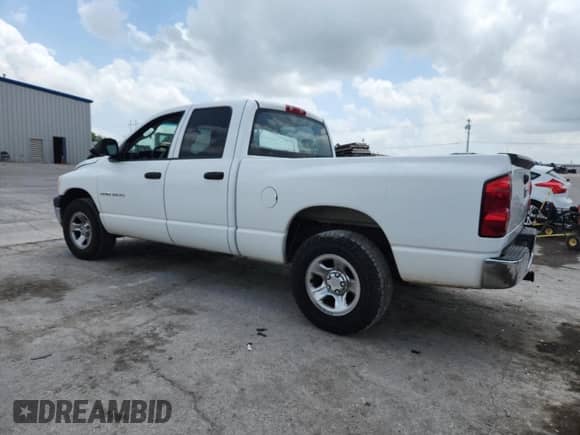 2007 Dodge 1500 ST z VIN 1D7HA18K17J532606, wystawiony jako Copart lot #65069485 z przebiegiem 187 910 mil mil oraz Szkoda całkowita • Salvage title. Historia ofert i sprzedaży dostępna na DreamBid. Obrazek 2.