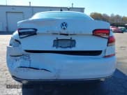 ✅ 2020 Volkswagen Passat S • VIN: 1VWAA7A32LC013299 • Lot: 43532788. Wystawiony na IAAI z przebiegiem 26 525 mil. Bezpłatny archiwum sprzedaży aukcyjnych z USA i szczegółowy raport historii pojazdu na DreamBid. Zdjęcie 16.