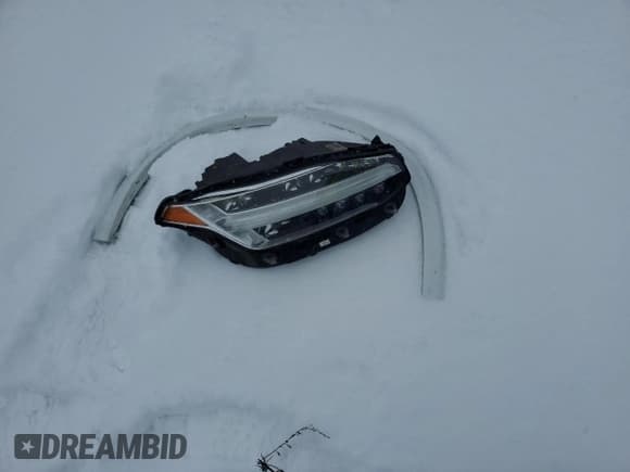 ✅ 2017 Volvo XC90 R-Design • VIN: YV4A22PM6H1111190 • Lot: 44331045. Listed on Copart with 189,060 mi. Free auction sales archive from the USA and detailed vehicle history report at DreamBid. Image 13.