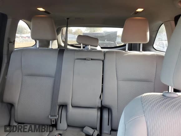 ✅ 1999 Chevrolet Suburban • VIN: 3GNFK16R1XG235858 • Лот: 89655545. Опубликован ранее на Copart с пробегом 168 276 миль. Бесплатный доступ к архиву аукционных продаж из США и подробный отчёт об истории автомобиля на DreamBid. Изображение 10.