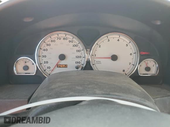 ✅ 2004 Saturn VUE V6 • VIN: 5GZCZ53454S881737 • Lot: 56832185. Wystawiony na Copart z przebiegiem 46 953 mil. Bezpłatny archiwum sprzedaży aukcyjnych z USA i szczegółowy raport historii pojazdu na DreamBid. Zdjęcie 9.