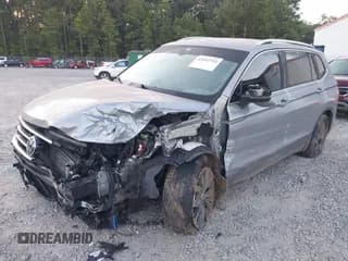 ✅ 2024 Volkswagen Tiguan SE • VIN: 3VV3B7AX9RM083399 • Lot: 43092793. Wystawiony na IAAI z przebiegiem 41 422 mil. Bezpłatny archiwum sprzedaży aukcyjnych z USA i szczegółowy raport historii pojazdu na DreamBid. Zdjęcie 2.