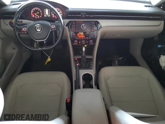 ✅ 2020 Volkswagen Passat SE • VIN: 1VWWA7A3XLC004436 • Lot: 81852395. Listed on Copart with 96,478 mi. Free auction sales archive from the USA and detailed vehicle history report at DreamBid. Image 8.