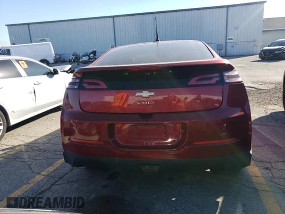 ✅ 2013 Chevrolet Volt • VIN: 1G1RB6E46DU127228 • Lot: 73527344. Wystawiony na Copart z przebiegiem 143 104 mil. Bezpłatny archiwum sprzedaży aukcyjnych z USA i szczegółowy raport historii pojazdu na DreamBid. Zdjęcie 6.