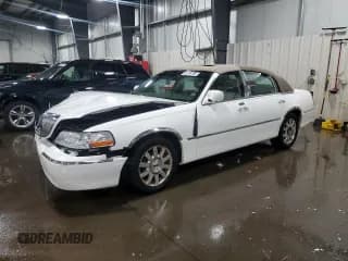 ✅ 2007 Lincoln Town Car Signature Limited • VIN: 1LNHM82V77Y628658 • Лот: 83794785. Опубликован ранее на Copart с пробегом 157 257 миль. Бесплатный доступ к архиву аукционных продаж из США и подробный отчёт об истории автомобиля на DreamBid. Изображение 1.