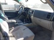 ✅ 2003 Toyota 4Runner SR5 • VIN: JTEZT14RX30010158 • Lot: 42097248. Listed on IAAI with 351,393 mi. Free auction sales archive from the USA and detailed vehicle history report at DreamBid. Image 5.