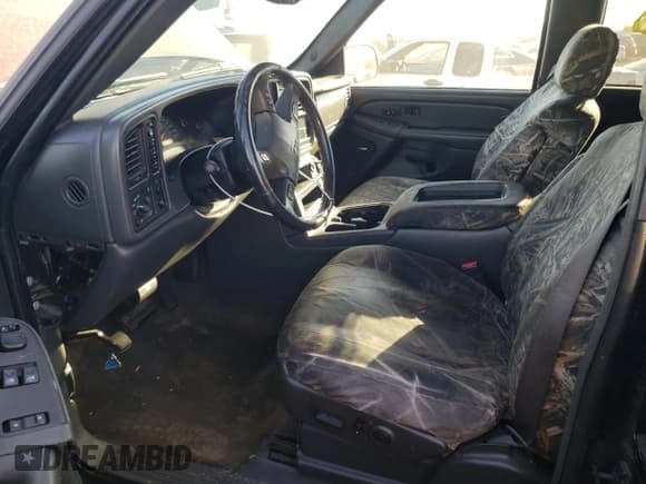 ✅ 2004 Chevrolet Silverado 1500 Z71 • VIN: 1GCEK19T34E125795 • Лот: 77761314. Опубликован ранее на Copart с пробегом 268 714 миль. Бесплатный доступ к архиву аукционных продаж из США и подробный отчёт об истории автомобиля на DreamBid. Изображение 7.