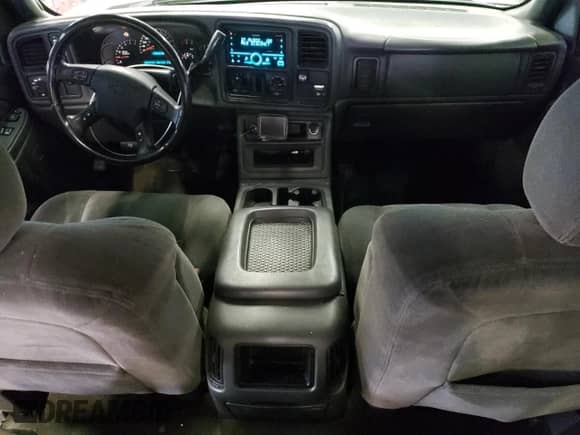 ✅ 2004 Chevrolet Silverado 1500 Z71 • VIN: 2GCEK19T541154216 • Lot: 72559924. Wystawiony na Copart z przebiegiem 150 728 mil mil. Skorzystaj z bezpłatnego archiwum sprzedaży aukcyjnych z USA i zobacz szczegółowy raport historii pojazdu na DreamBid. Zdjęcie 8.