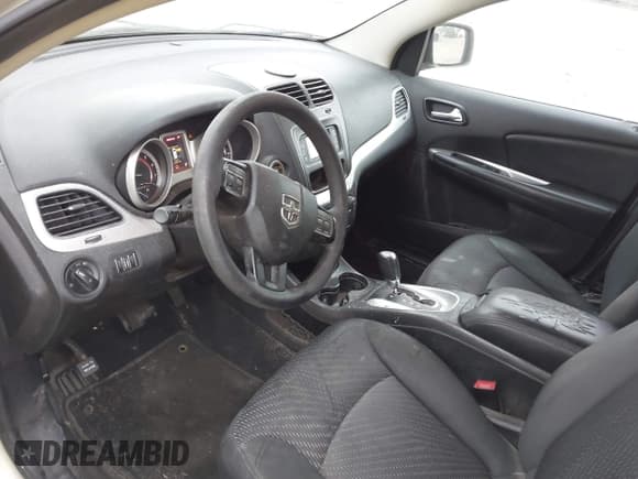 ✅ 2011 Dodge Journey Mainstreet • VIN: 3D4PG1FG4BT562027 • Lot: 43678889. Wystawiony na IAAI z przebiegiem 146 645 mil. Bezpłatny archiwum sprzedaży aukcyjnych z USA i szczegółowy raport historii pojazdu na DreamBid. Zdjęcie 15.