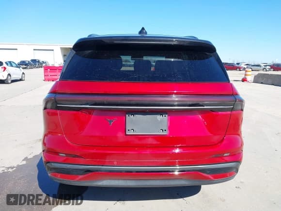 ✅ 2024 Lincoln Nautilus Reserve • VIN: 5LMPJ8K4XRJ851572 • Lot: 41643399. Listed on IAAI with 12,782 mi. Free auction sales archive from the USA and detailed vehicle history report at DreamBid. Image 17.