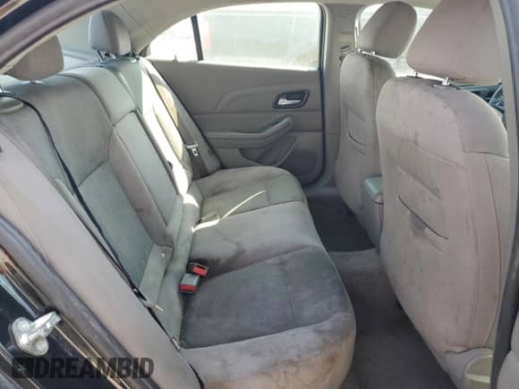 ✅ 2015 Chevrolet Malibu LS • VIN: 1G11B5SL9FF290028 • Lot: 72345464. Wystawiony na Copart z przebiegiem 170 075 mil mil. Skorzystaj z bezpłatnego archiwum sprzedaży aukcyjnych z USA i zobacz szczegółowy raport historii pojazdu na DreamBid. Zdjęcie 10.