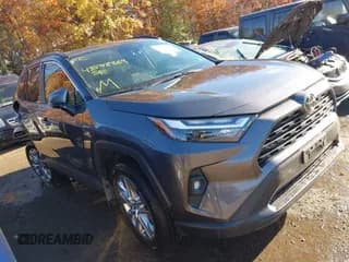 ✅ 2024 Toyota RAV4 XLE Premium • VIN: 2T3A1RFV2RC488449 • Лот: 43542869. Опубликован ранее на IAAI с пробегом 36 526 миль. Бесплатный доступ к архиву аукционных продаж из США и подробный отчёт об истории автомобиля на DreamBid. Изображение 1.