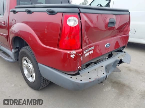 ✅ 2001 Ford Explorer Sport Trac • VIN: 1FMZU77E61UA87382 • Lot: 42461697. Wystawiony na IAAI z przebiegiem 386 659 mil. Bezpłatny archiwum sprzedaży aukcyjnych z USA i szczegółowy raport historii pojazdu na DreamBid. Zdjęcie 12.