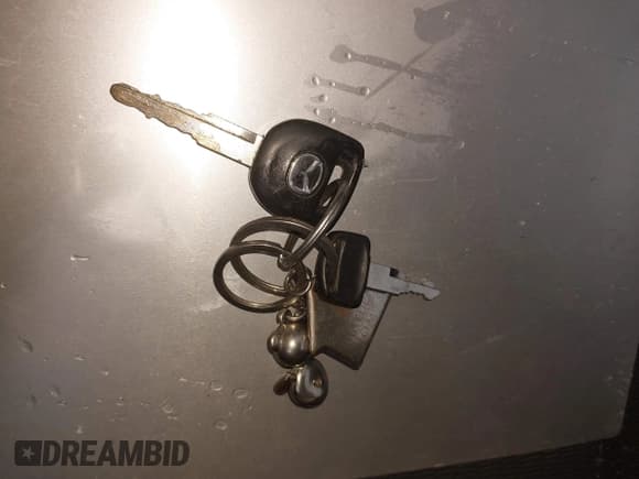 ✅ 2008 Mazda 3 i Touring • VIN: JM1BK32G981780696 • Лот: 43787966. Опубликован ранее на IAAI с пробегом 217 765 миль. Бесплатный доступ к архиву аукционных продаж из США и подробный отчёт об истории автомобиля на DreamBid. Изображение 11.