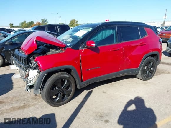 ✅ 2018 Jeep Compass Altitude • VIN: 3C4NJCBB0JT304954 • Лот: 43557592. Опубликован ранее на IAAI с пробегом 49 367 миль. Бесплатный доступ к архиву аукционных продаж из США и подробный отчёт об истории автомобиля на DreamBid. Изображение 17.