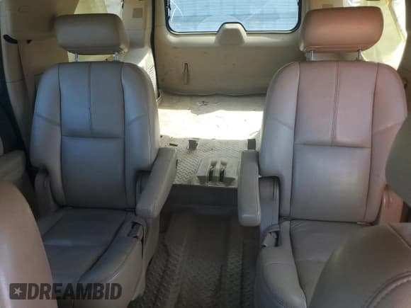 ✅ 2007 Chevrolet Suburban LS • VIN: 3GNGK26K67G135705 • Лот: 89537205. Опубликован ранее на Copart с пробегом 213 824 миль. Бесплатный доступ к архиву аукционных продаж из США и подробный отчёт об истории автомобиля на DreamBid. Изображение 10.