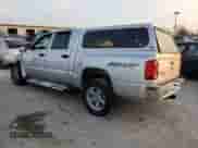 2007 Dodge Dakota ST z VIN 1D7HW28PX7S265270, wystawiony jako Copart lot #78265494 z przebiegiem 154 418 mil mil oraz Szkoda całkowita • Salvage title. Historia ofert i sprzedaży dostępna na DreamBid. Obrazek 2.