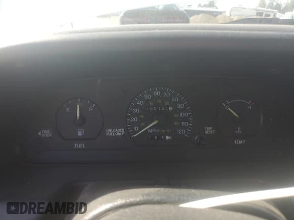 ✅ 1996 Ford Escort LX • VIN: 3FASP13J6TR107918 • Лот: 83764575. Опубликован ранее на Copart с пробегом 100 131 миль. Бесплатный доступ к архиву аукционных продаж из США и подробный отчёт об истории автомобиля на DreamBid. Изображение 9.