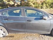 ✅ 2018 Chevrolet Cruze LT • VIN: 3G1BE6SM7JS645177 • Lot: 43475388. Listed on IAAI with 107,539 mi. Free auction sales archive from the USA and detailed vehicle history report at DreamBid. Image 13.