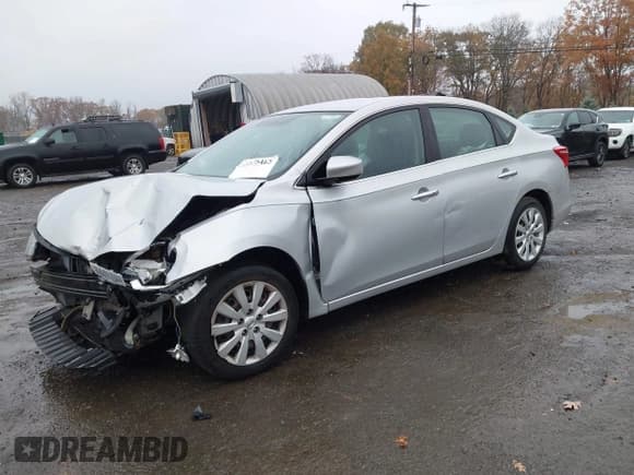 ✅ 2017 Nissan Sentra S • VIN: 3N1AB7AP3HY289401 • Lot: 43575462. Wystawiony na IAAI z przebiegiem 74 618 mil. Bezpłatny archiwum sprzedaży aukcyjnych z USA i szczegółowy raport historii pojazdu na DreamBid. Zdjęcie 18.