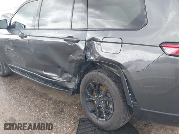 ✅ 2024 Jeep Grand Cherokee Altitude • VIN: 1C4RJKAG8R8510073 • Lot: 42981764. Listed on IAAI with 31,614 mi. Free auction sales archive from the USA and detailed vehicle history report at DreamBid. Image 6.