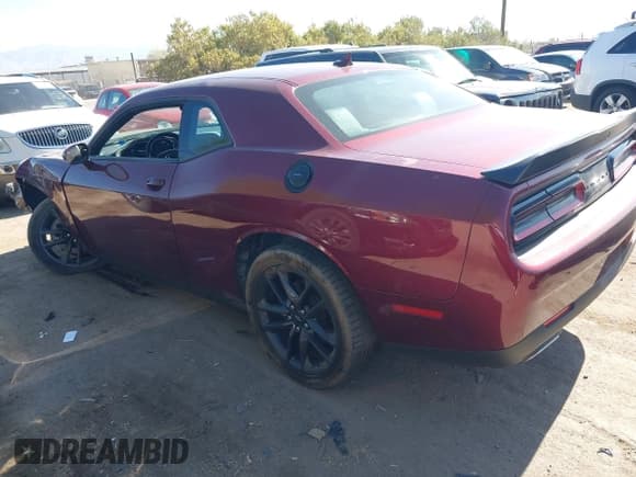 ✅ 2022 Dodge Challenger GT • VIN: 2C3CDZKG7NH238919 • Lot: 42294138. Wystawiony na IAAI z przebiegiem 56 340 mil. Bezpłatny archiwum sprzedaży aukcyjnych z USA i szczegółowy raport historii pojazdu na DreamBid. Zdjęcie 3.