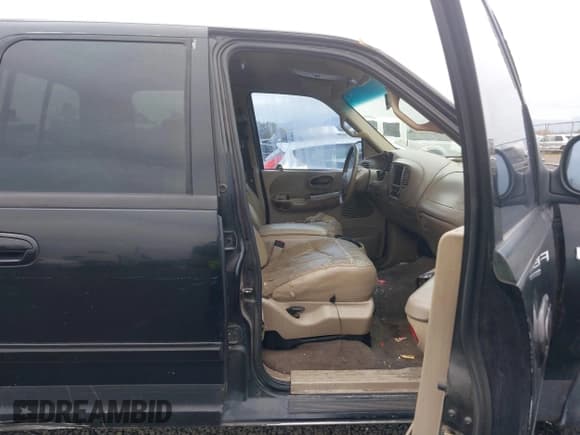 ✅ 2001 Ford F-150 XLT • VIN: 1FTRW08L91KD54917 • Lot: 43586800. Listed on IAAI with 343,965 mi. Free auction sales archive from the USA and detailed vehicle history report at DreamBid. Image 5.