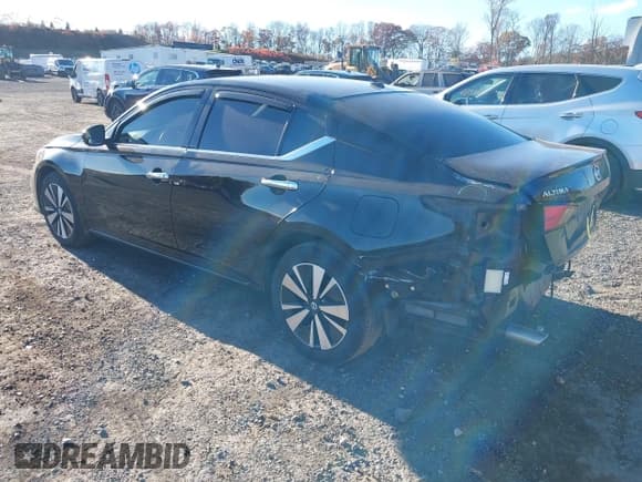 ✅ 2021 Nissan Altima SL • VIN: 1N4BL4EW3MN374220 • Lot: 43555747. Wystawiony na IAAI z przebiegiem 44 280 mil. Bezpłatny archiwum sprzedaży aukcyjnych z USA i szczegółowy raport historii pojazdu na DreamBid. Zdjęcie 3.