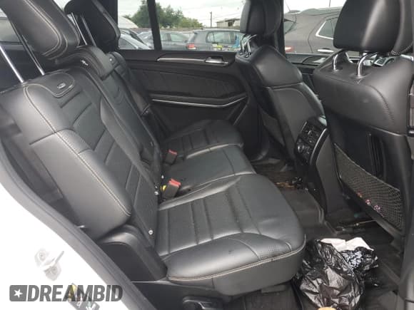 ✅ 2017 Mercedes-Benz GLS 63 AMG • VIN: 4JGDF7FE2HA814583 • Lot: 66065085. Wystawiony na Copart z przebiegiem 134 389 mil. Bezpłatny archiwum sprzedaży aukcyjnych z USA i szczegółowy raport historii pojazdu na DreamBid. Zdjęcie 11.