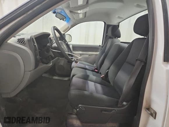 ✅ 2012 Chevrolet Silverado 1500 Work Truck • VIN: 1GCNCPEX5CZ321608 • Лот: 91821345. Опубликован ранее на Copart с пробегом 65 470 миль. Бесплатный доступ к архиву аукционных продаж из США и подробный отчёт об истории автомобиля на DreamBid. Изображение 7.