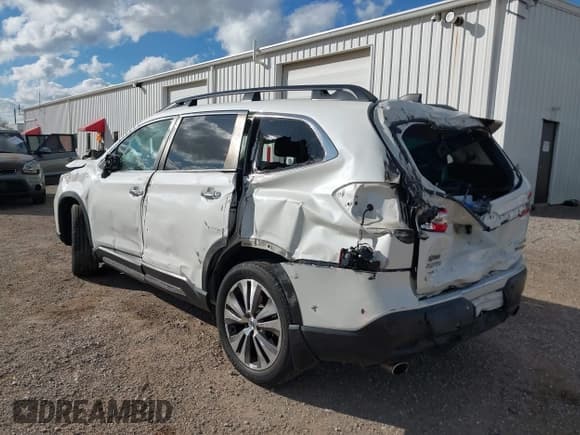 ✅ 2021 Subaru Ascent Touring • VIN: 4S4WMARD1M3433644 • Lot: 43569966. Listed on IAAI with 67,393 mi. Free auction sales archive from the USA and detailed vehicle history report at DreamBid. Image 3.